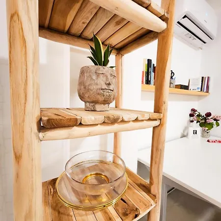 Beslinda's Cosy Haven - Blloku, *