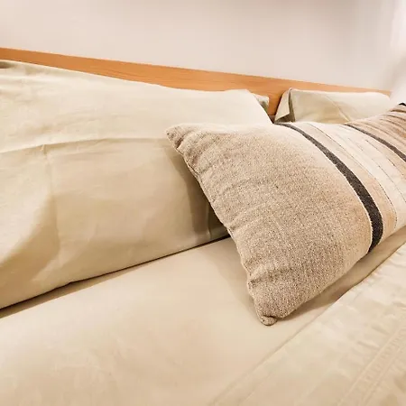 Beslinda's Cosy Haven - Blloku, * Tirana